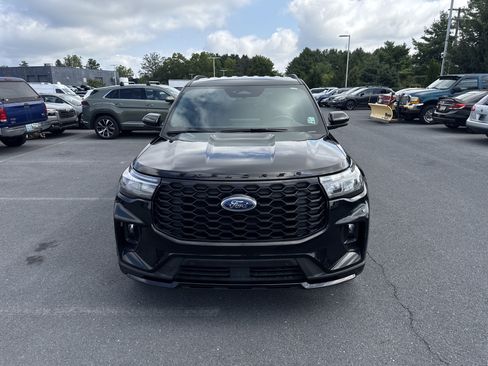 Used 2025 Ford Explorer ST-Line w/ ST-Line Street Pack AWD/4WD image 25
