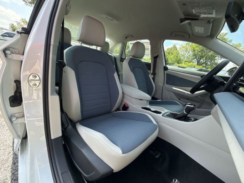 New 2025 Volkswagen Jetta SE image 25