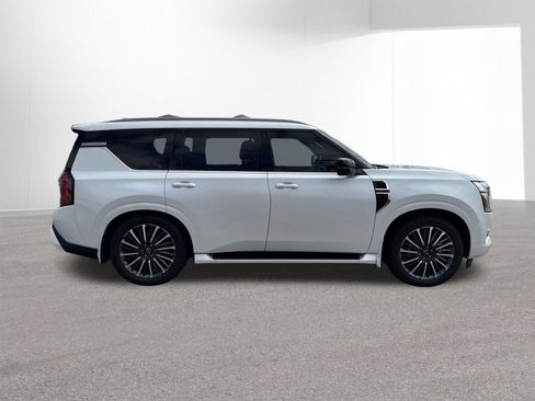 Used 2026 Nissan Armada Platinum Reserve AWD/4WD image 31