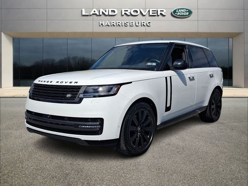 Used 2025 Land Rover Range Rover SE AWD/4WD image 2