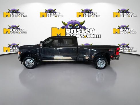 Used 2025 Ford F450 Platinum w/ FX4 Off-Road Package image 7