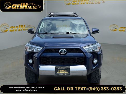 Used 2018 Toyota 4Runner TRD Off-Road Premium AWD/4WD image 2