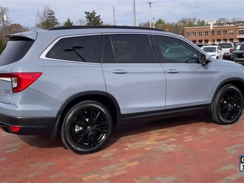 Used 2022 Honda Pilot Special Edition image 3