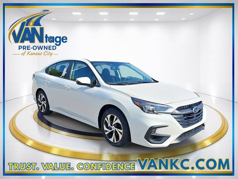 Certified 2025 Subaru Legacy Premium AWD/4WD image 3