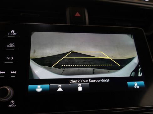 Used 2021 Honda Insight EX image 25