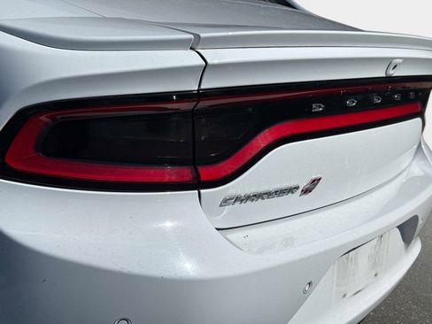 Used 2018 Dodge Charger GT image 15