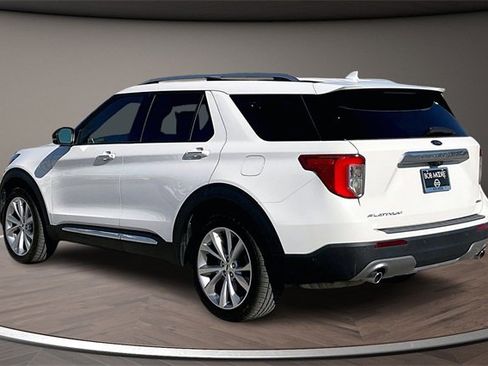 Used 2022 Ford Explorer Platinum w/ Technology Package image 11