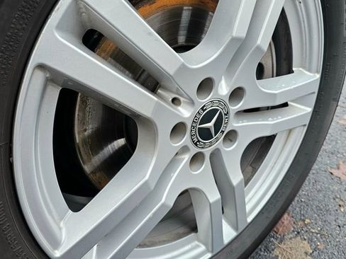 Used 2023 Mercedes-Benz GLB 250 4MATIC image 4