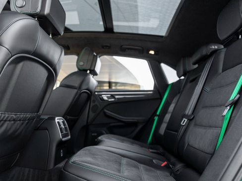 New 2026 Porsche Macan GTS image 32