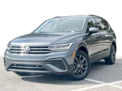 Certified 2022 Volkswagen Tiguan SE