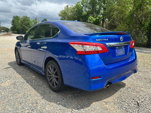 Used 2015 Nissan Sentra SR FWD image 11