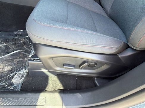 Used 2025 Ford Explorer Active image 18