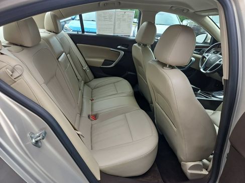 Used 2012 Buick Regal Leather FWD image 16