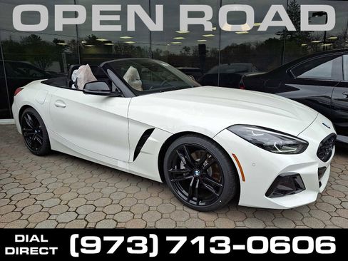 New 2026 BMW Z4 sDrive30i w/ Premium Package RWD image 1