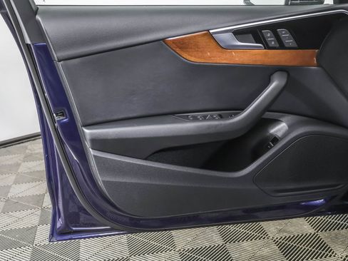 Used 2023 Audi A4 2.0T Premium w/ Convenience Package image 35