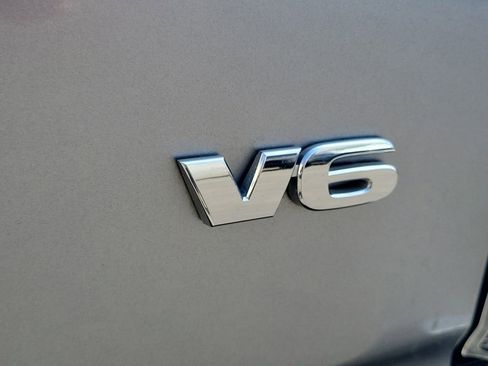 Used 2020 Toyota Tacoma TRD Sport w/ TRD Premium Sport Package image 7