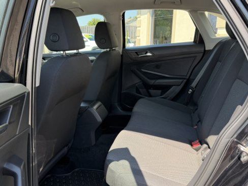Used 2019 Volkswagen Jetta FWD image 6