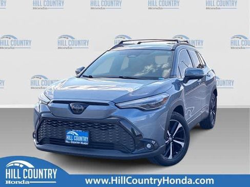 Used 2024 Toyota Corolla Cross AWD Hybrid w/ Convenience Package image 1