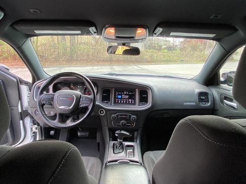 Used 2019 Dodge Charger SXT w/ Blacktop Package image 36