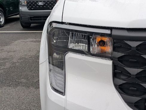 New 2025 Ford Maverick XLT w/ XLT Luxury Package image 11