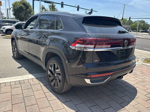 New 2026 Volkswagen Atlas Cross Sport SE AWD/4WD image 9