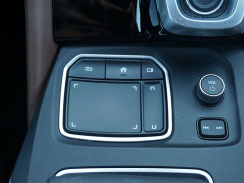 Used 2023 Acura MDX SH-AWD w/ Technology Package image 6