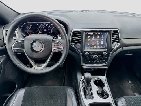 Used 2017 Jeep Grand Cherokee Altitude image 14