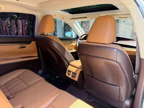 Used 2016 Lexus ES 350 FWD image 29