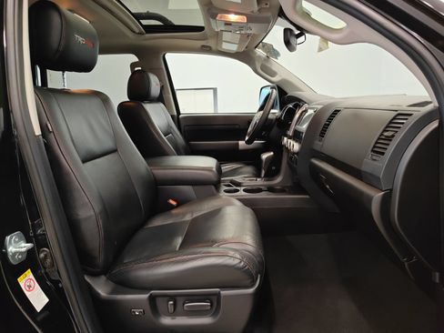 Used 2021 Toyota Sequoia TRD Pro AWD/4WD image 21
