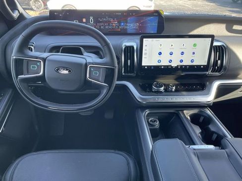 New 2025 Ford Expedition Platinum w/ Stealth Performance Package image 4