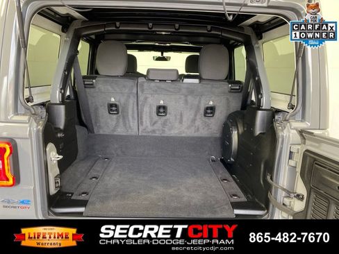 Used 2023 Jeep Wrangler Unlimited Rubicon 4xe w/ Steel Bumper Group AWD/4WD image 31