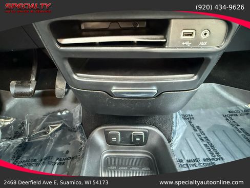 Used 2019 Chrysler Pacifica Limited w/ S Appearance Package image 31