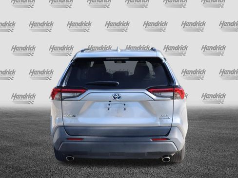 Used 2021 Toyota RAV4 XLE w/ Convenience Package AWD/4WD image 8