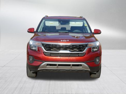 Used 2023 Kia Seltos S AWD/4WD image 2