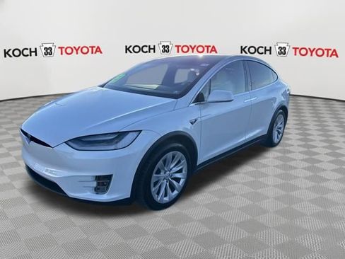 Used 2020 Tesla Model X Long Range image 3