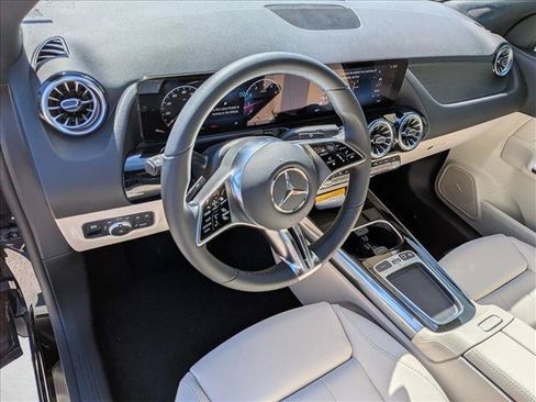 New 2026 Mercedes-Benz GLA 250 image 3