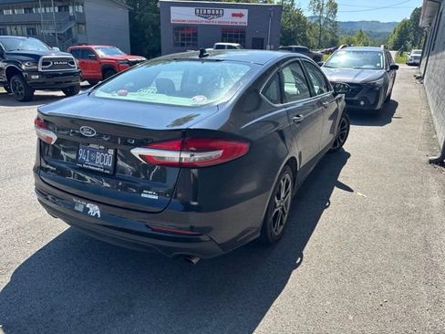 Used 2020 Ford Fusion SEL FWD image 5