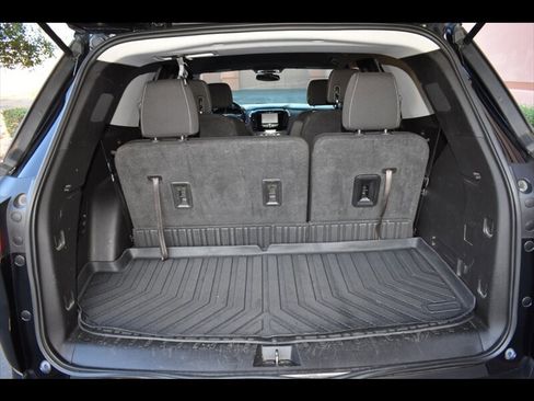 Used 2018 Chevrolet Traverse LT image 26