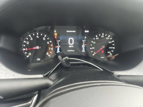 Used 2025 Jeep Compass Latitude w/ Sun & Sound Group AWD/4WD image 2