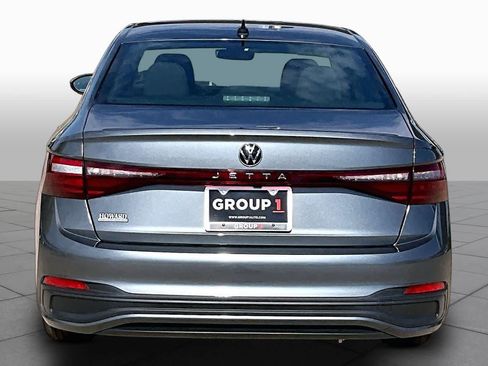 Used 2025 Volkswagen Jetta Sport FWD image 4