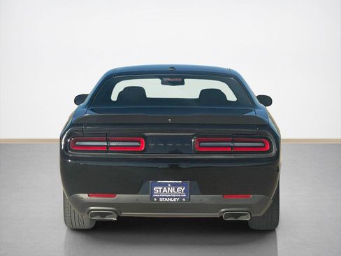 Used 2022 Dodge Challenger R/T w/ Blacktop Package image 6