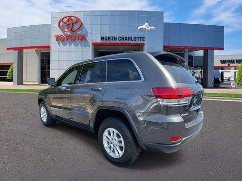 Used 2020 Jeep Grand Cherokee Laredo AWD/4WD image 6