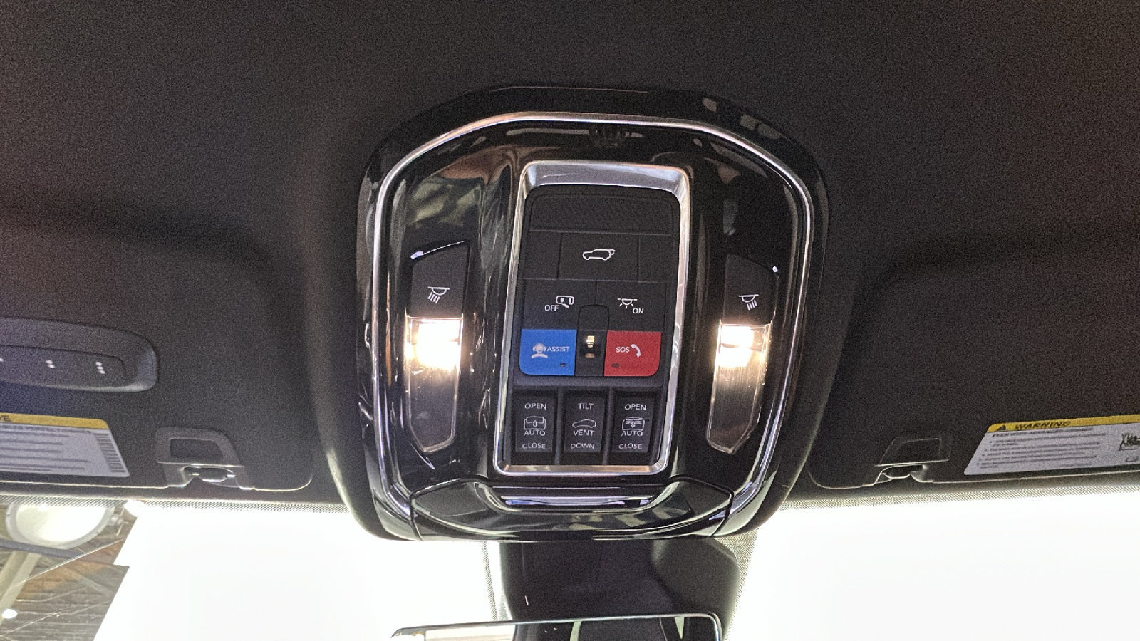 Used 2022 Jeep Grand Cherokee Summit AWD/4WD image 31