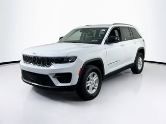 Used 2023 Jeep Grand Cherokee Laredo w/ Luxury Tech Group I video 1