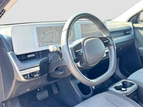 Used 2024 Hyundai Ioniq 5 SE RWD image 9
