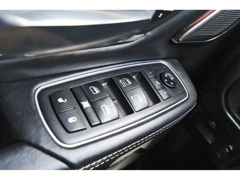 Used 2021 RAM 1500 Limited AWD/4WD image 19