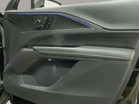 Used 2025 Cadillac Lyriq Luxury RWD image 71