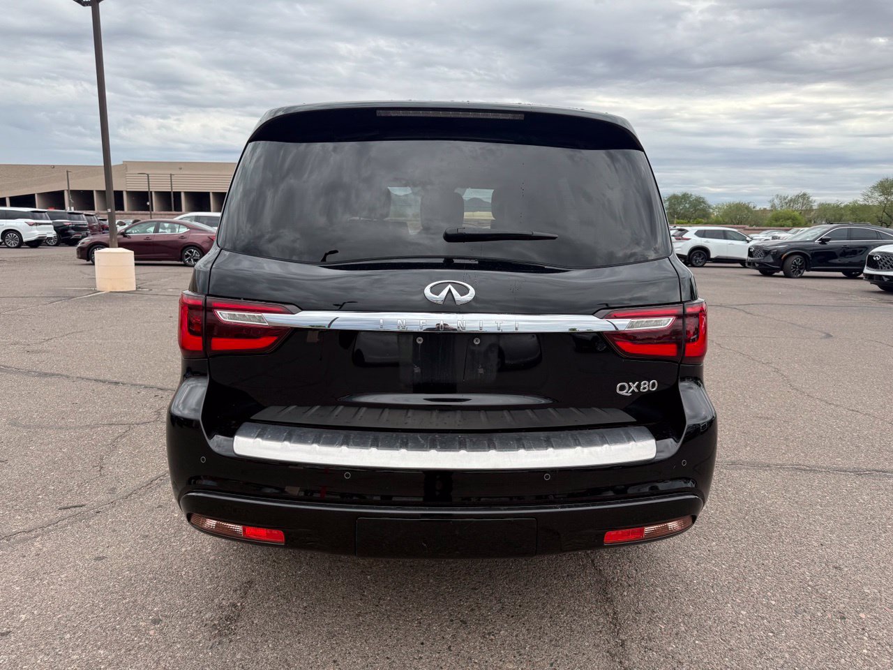 Used 2019 INFINITI QX80 Luxe w/ Proassist Package RWD image 6
