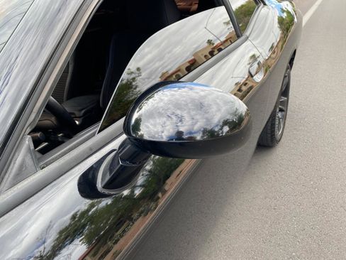 Used 2016 Dodge Challenger SXT image 18