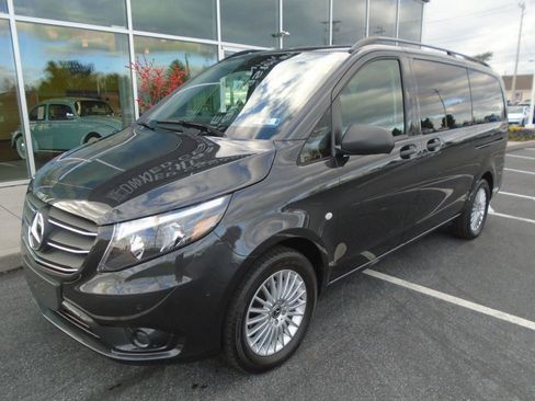 Used 2023 Mercedes-Benz Metris Metris Passenger Van Standard image 8